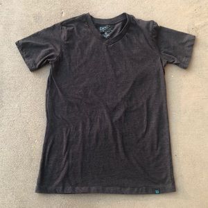 Basic Man V-neck Bamboo Tee Shirt size M
